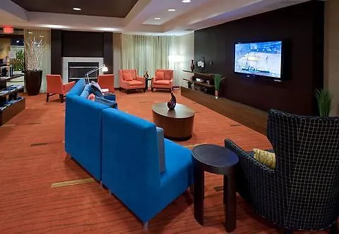 Courtyard By Marriott Lakeland 3*,